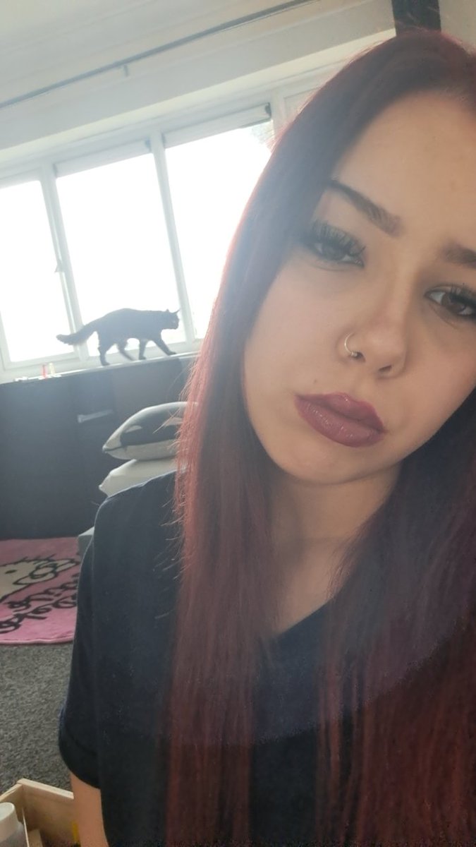 GoddessMariaaxo's tweet photo. Where my subs at i want a shopping spree https://t.co/UgLWyxrrG6