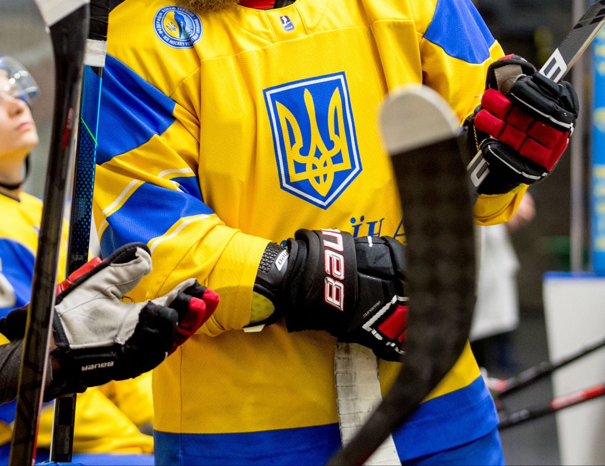 puckempire's tweet photo. Ukrainian U18 national ice hockey team defenseman Nazar Stepanyuk was badly injured during a Russian strike on Kyiv, and is currently on the operating table ❤️🇺🇦

Our thoughts are with the 17-year old. https://t.co/KnZeFuF9X3