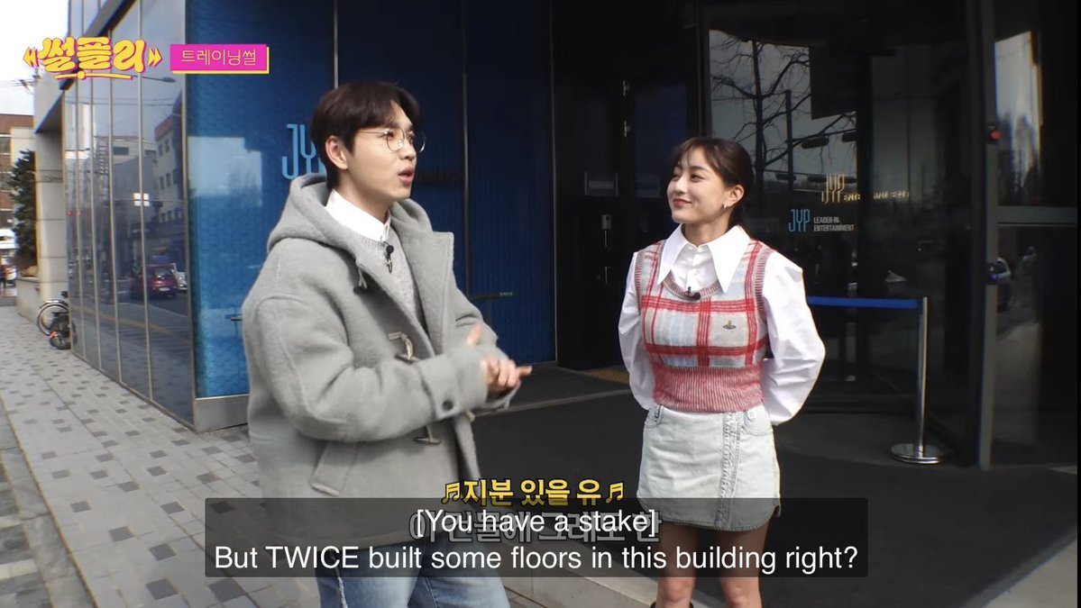Saneke_'s tweet photo. Not only do they have an incompetent marketing team, but now they're being disrespected to their faces. Don't forget that JYPE only exists thanks to Twice. @jypnation SHOW A LITTLE RESPECT 

#TwiceDeservesMore #TWICE_RIAA_RECOGNITION #JYPE_RESPECT_TWICE @RepublicRecords https://t.co/OskoiCl4py