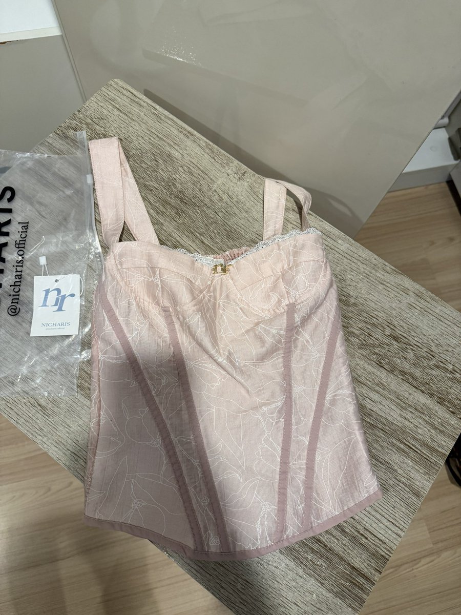 usedbysp's tweet photo. (Used) Nicharis size s used once
ส่งต่อ 300 รวมส่ง
#ส่งต่อเสื้อผ้า #ส่งต่อเสื้อผ้ามือสอง #cintageshop #stylistshop #everymayshop #bemingbkk #geschwisters #duex #ส่งต่อduex #feelfree #sister #ส่งต่อfeelfree https://t.co/OaNaJGYAMa