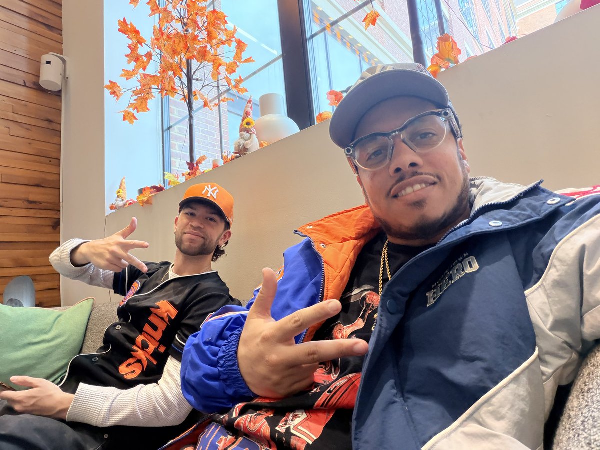 JediiKnicks's tweet photo. We out here for Josh Hart Bobblehead day ! Shoutout to the #FanAdvisoryNetwork for putting this together and bringing Knicks and Yankees fans together ! #Yankees #Knicks @Fanatics https://t.co/8XnZ0cmH7D
