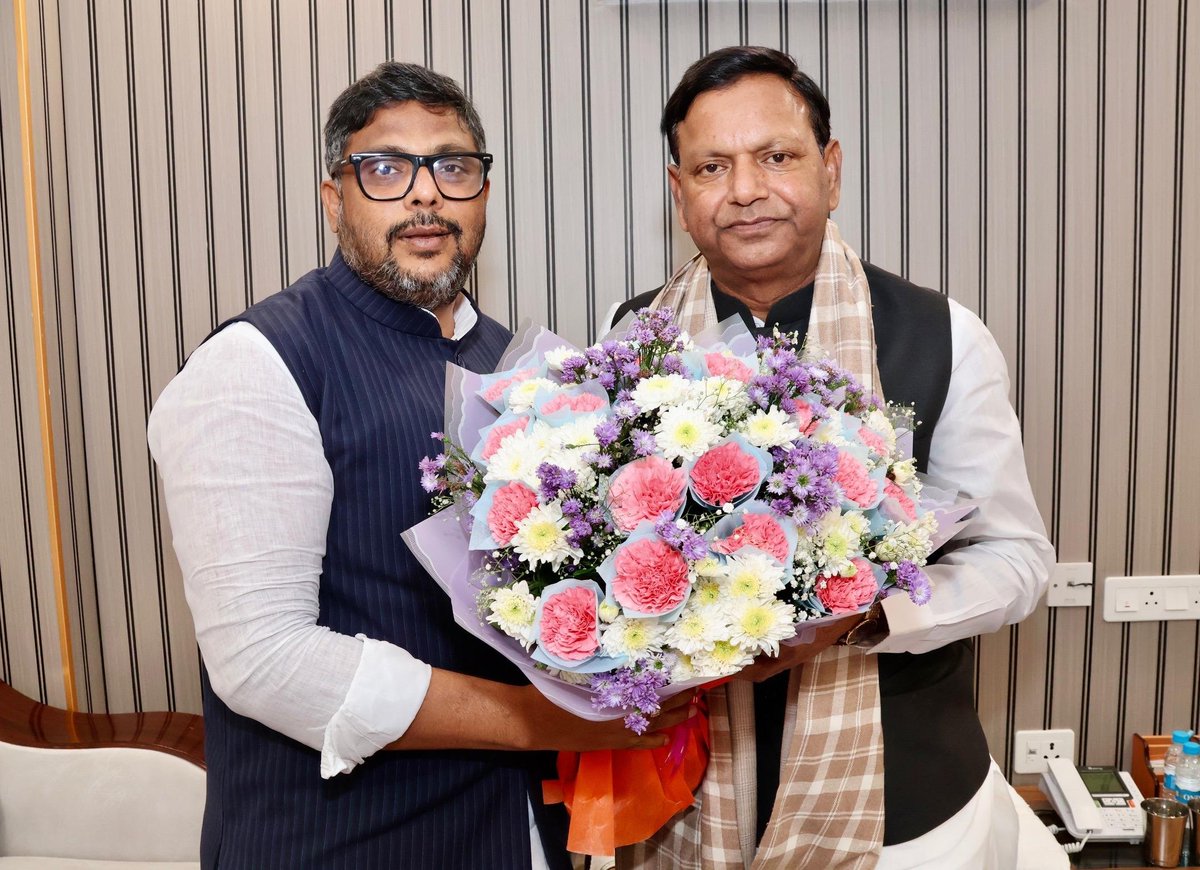 mppchaudhary's tweet photo. आज भाजपा अल्पसंख्यक मोर्चा के राष्ट्रीय अध्यक्ष श्री कुंवर बासित अली जी से शिष्टाचार भेंट हुई।

इस दौरान संगठन को और अधिक मजबूत बनाने समेत विभिन्न समसामयिक विषयों पर सार्थक चर्चा हुई।

पूर्ण विश्वास है कि हम सब मिलकर भाजपा के मूलमंत्र 'सबका साथ, सबका विकास, सबका विश्वास' के संकल्प को साकार करने के लिए निरंतर कार्य करते रहेंगे।

#PankajChaudhary
#कार्यकर्ता_सर्वोपरि

@basitalibjp
@BJP4India @BJP4UP