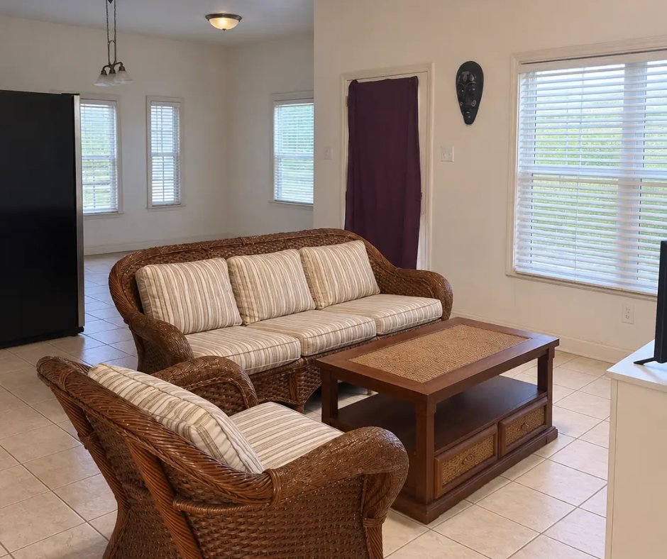 17_DegreesNorth's tweet photo. Diamond Unit 2, Nevis: 1,122 SF, 2BR/1BA ground-floor condo with A/C, covered porch &amp; Caribbean Sea views.

Foreclosure: US$179,302.13 / EC$482,000
https://t.co/Crjr0dprFa
869-662-9259

#realestateinnevis #islandliving https://t.co/9fTHKRVp91