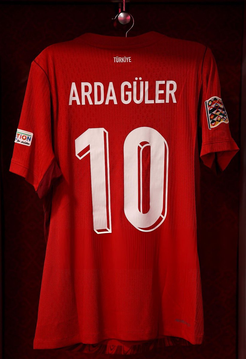 theMadridZone's tweet photo. Arda Güler plays football tonight. 🔥 https://t.co/OCEVlT439k