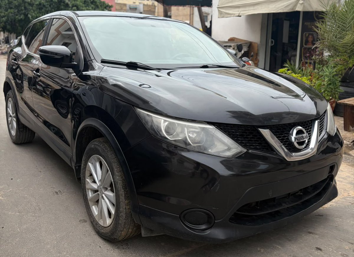 Piiibouu's tweet photo. Nissan Qasquai 2017 essence automatique 
2.0 4 cylindres

6.800.000 fcfa https://t.co/OIopB0kHCn