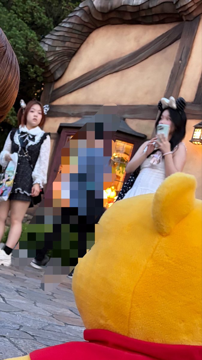 3aku87436's tweet photo. この間インパした時の話。

簡潔に言うと、盗撮されました。

晒したくないけど、晒します。

あなたは海外の人かもしれない。
でもこの国に肖像権があるし、
盗撮って言う犯罪もあります。

写真のフォルダにあるなら今すぐ消せ。

盗撮した事、許さねぇぞ。

隣にいた友人、あなたも同罪ですからね。 https://t.co/FN2LujkqxI