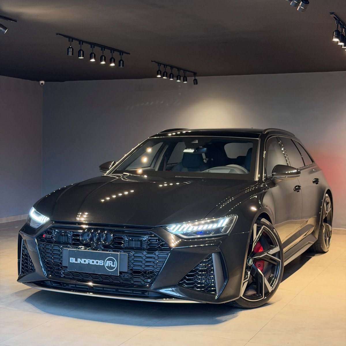 nocarcontext's tweet photo. Audi RS6 Avant C8 🖤🖤 https://t.co/10lFusigMv