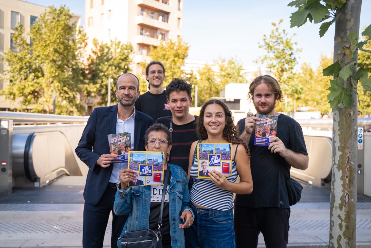 mbompard's tweet photo. Tractage cet après-midi à l'école Montolieu, dans le 2e arrondissement de Marseille. L'inscription sur les listes électorales bat son plein pour faire élire Jean-Luc Mélenchon en 2027 🐢 https://t.co/C7KtfUSmVR