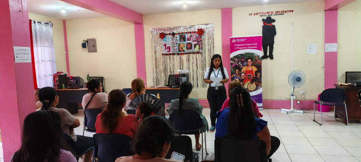 VivaNicaragua13's tweet photo. 💰🌱 ¡Más oportunidades para emprender en Bluefields!
13 mujeres emprendedoras recibieron nuevos financiamientos del Programa Usura Cero, con una entrega total de C$385 mil para fortalecer sus pequeños negocios y aportar a la economía de sus hogares.
#Bluefields #UsuraCero https://t.co/pKl9L0jvoj