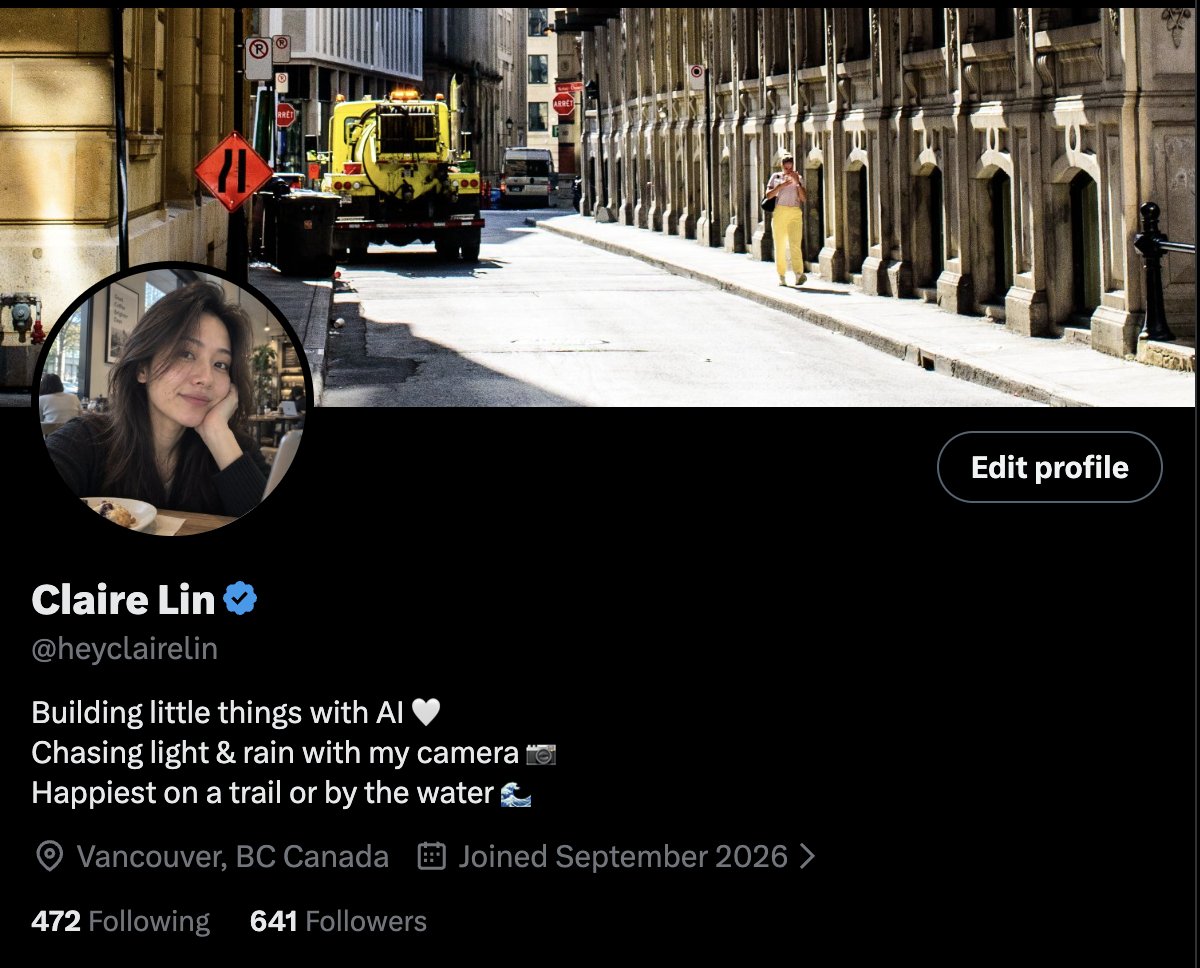 heyclairelin's tweet photo. I can’t believe that yesterday morning I was still trying to hit 200 followers… 

Keep showing up, even when nothing seems to happen.

Sometimes luck just needs time to find you. 🍀

Hope we all keep growing, little by little. 🤍 https://t.co/dCcmCBgAK6