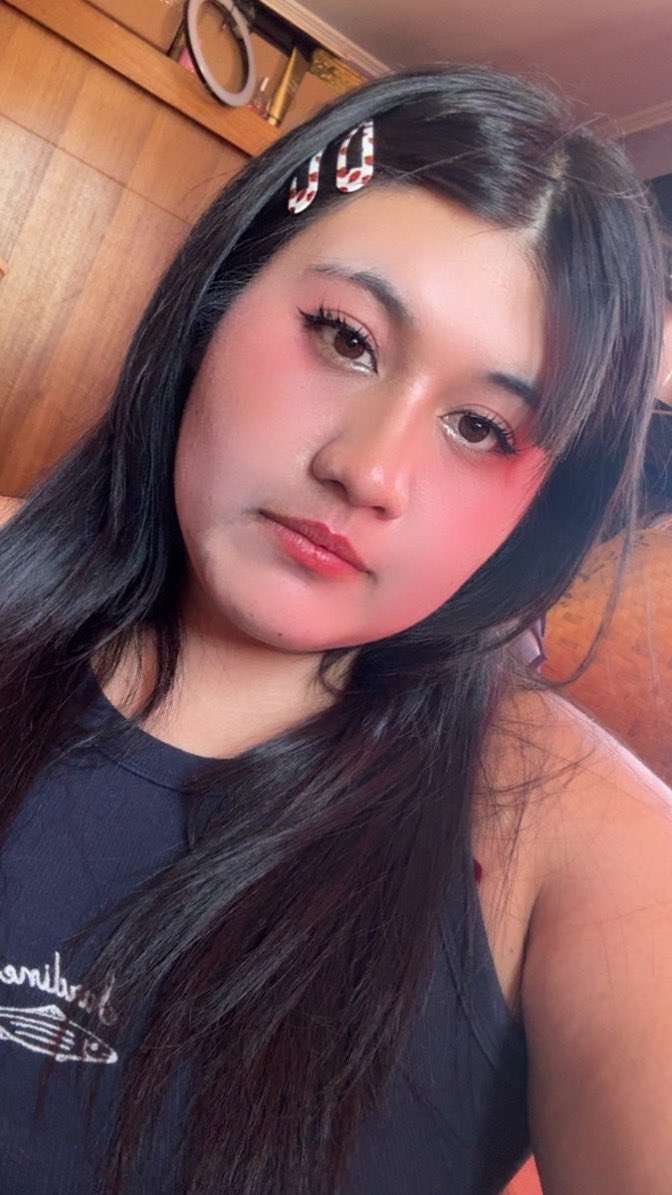 plumaz69's tweet photo. @luvmaty_ Asco la grasa que se te derrama de esos putos cachetes 🤮🤮🤮🤮🤮 https://t.co/ZHPqjMngk8