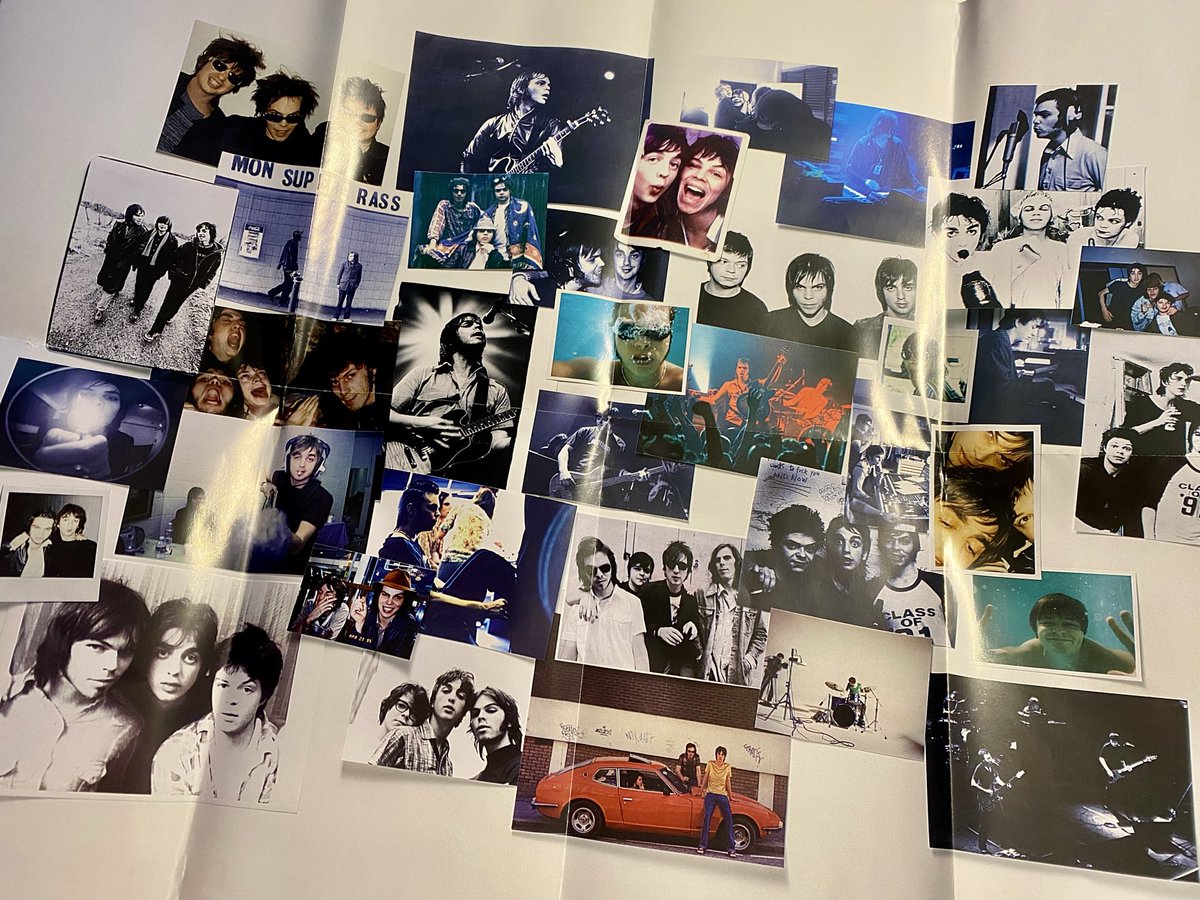 roudaflou's tweet photo. Me acabo de autoregalar este dvd de Supergrass y venía con este poster super chulísimo dentro y me da tremendo pánico de colgar en la pared 😭 https://t.co/qEhjd9MsUH