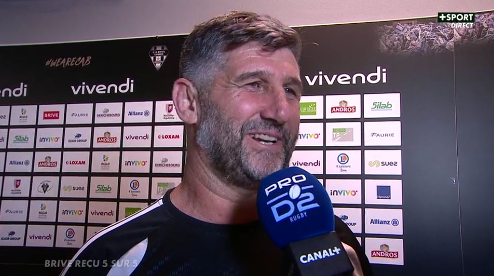 allezbriverugby's tweet photo. G.Patat (sur l'essai d'Abdaladze) : j'ai eu un peu peur quand il a mis la tête entre les épaules ! Je pensais qu'il n'avait pas vu Victor ! Franchement, il a fait deux courses extraordinaires. Il devrait être nominé pour la prochaine Nuit du Rugby ! #CABCR https://t.co/T9YVo5D2bt
