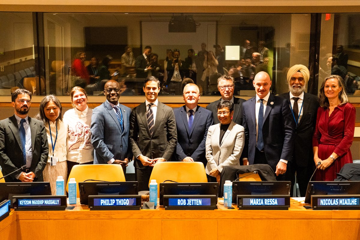 ODET_UN's tweet photo. Human agency starts with individuals and extends to democratic accountability.

At a #UNGA81 event by @KingdomNL_UN, UN Tech Envoy @gioasempre  stressed that agency extends from individuals to communities and nations, underpinning democratic accountability and human rights. https://t.co/UXt73UYmaQ