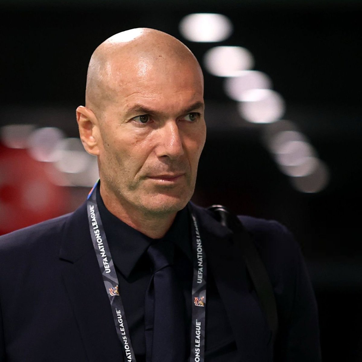 bpthaber's tweet photo. Zinedine Zidane, Kocaeli'de Fransa teknik direktörü olarak ilk maçına çıkmayı bekliyor. https://t.co/LSgRR1pgbB