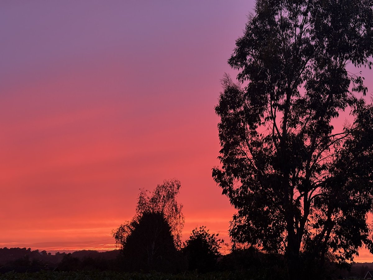 caulkers25's tweet photo. Who’d ever want to live in the industrial wastelands of North Staffordshire!! #home #proud #northstaffs https://t.co/EHeemxSuF6