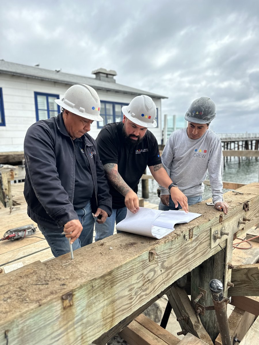 AlphaStructural's tweet photo. Skill gets you hired. Caring is why you stay.

Memo just hit 10 years with Alpha Structural and he's living proof. Congrats, Memo!

We're hiring Foremen, Project Supervisors, Engineers &amp; Estimators this fall.

📩 Hiring@alphastructural.com

#Hiring #ConstructionJobs https://t.co/nzpvXVXBoy