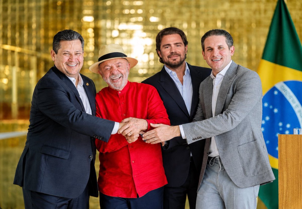 edivaldocmachad's tweet photo. O Título, é por sua conta!!! https://t.co/4mzJbfXgvv