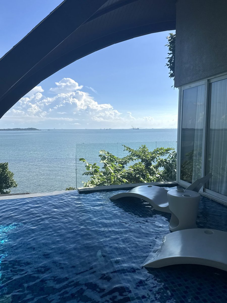 bud_weyland's tweet photo. The scenery on Nirup Island is also very beautiful https://t.co/acPBD7WFyJ