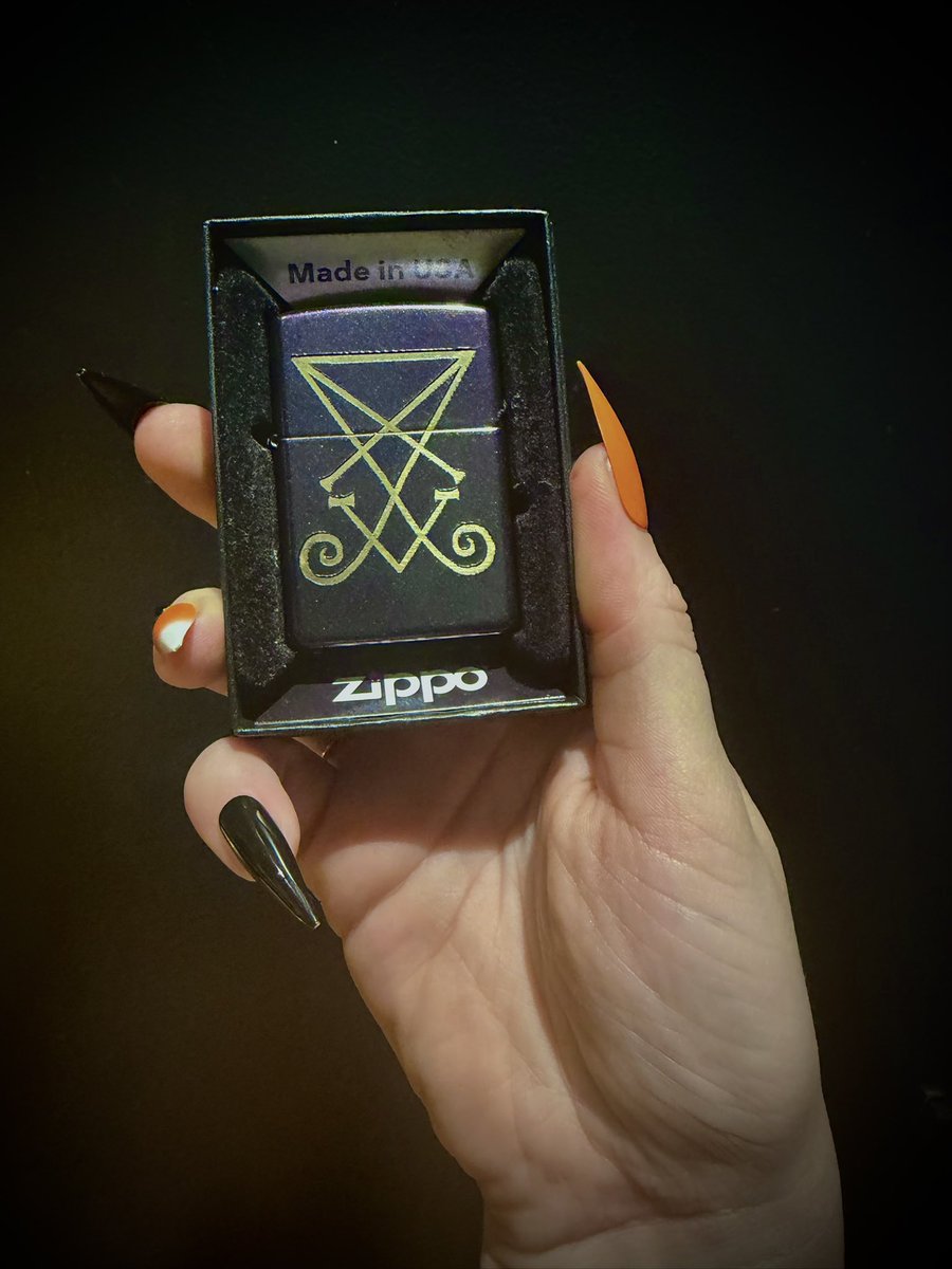 Mort3mer's tweet photo. 🔥 NEW ZIPPOS 🔥

Four new genuine Zippo lighters, designed + engraved by me in my Portland studio 🖤 Featuring sacred sigils, occult symbols &amp; a little bit of magic out now! https://t.co/rct28KV5s5