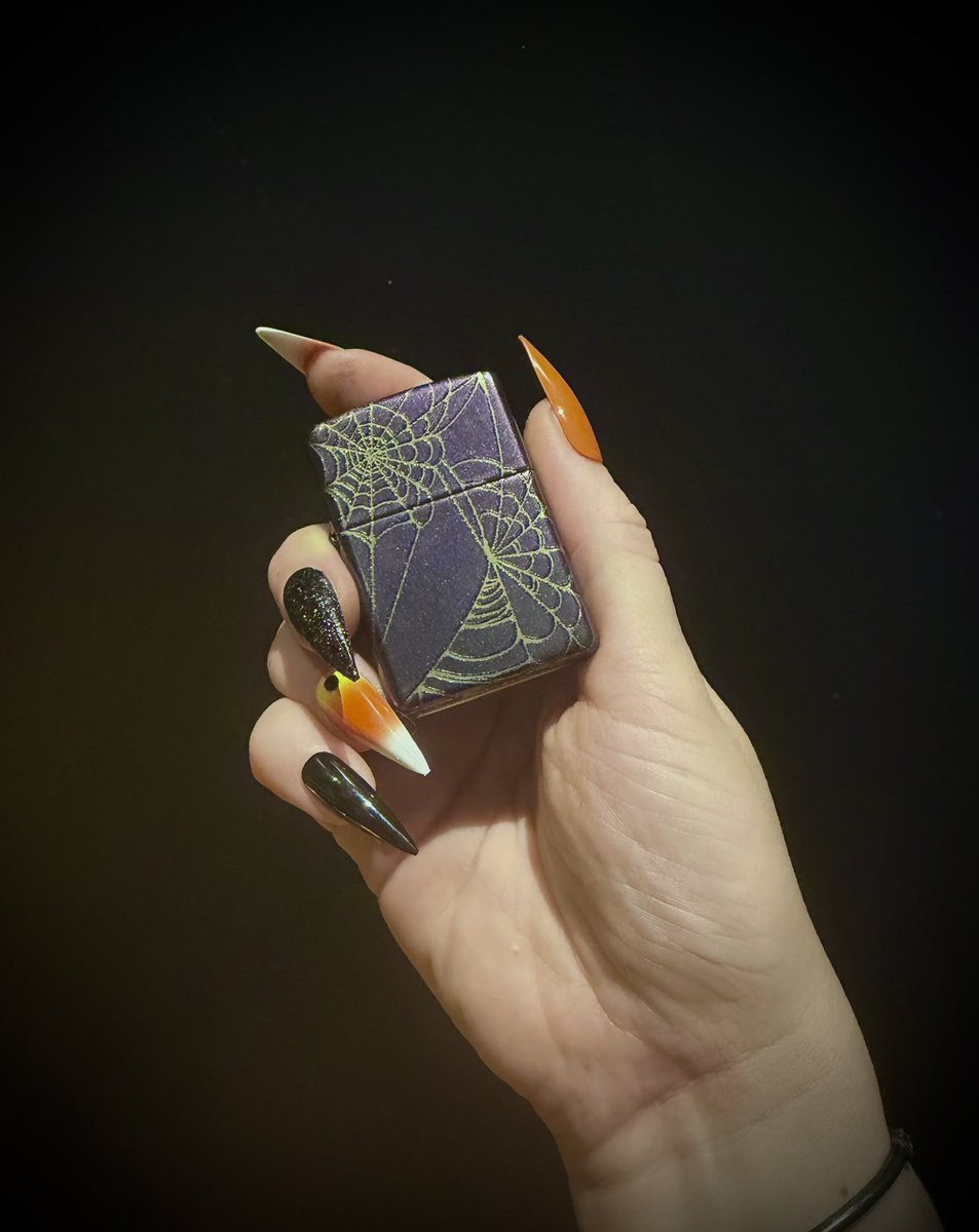 Mort3mer's tweet photo. 🔥 NEW ZIPPOS 🔥

Four new genuine Zippo lighters, designed + engraved by me in my Portland studio 🖤 Featuring sacred sigils, occult symbols &amp; a little bit of magic out now! https://t.co/rct28KV5s5