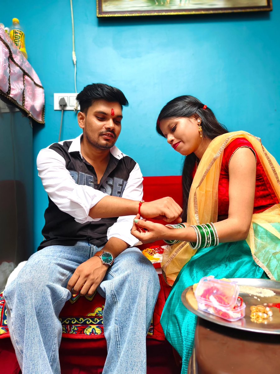 FridaGothrl4's tweet photo. Happy Raksha Bandhan! Wishing you a lifetime of love, laughter, and cherished sibling memories. https://t.co/loeimNq5lC