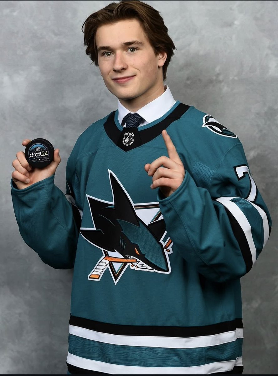 macksarchieve's tweet photo. destined to be the shark’s captain https://t.co/Y8F9eKxBc6