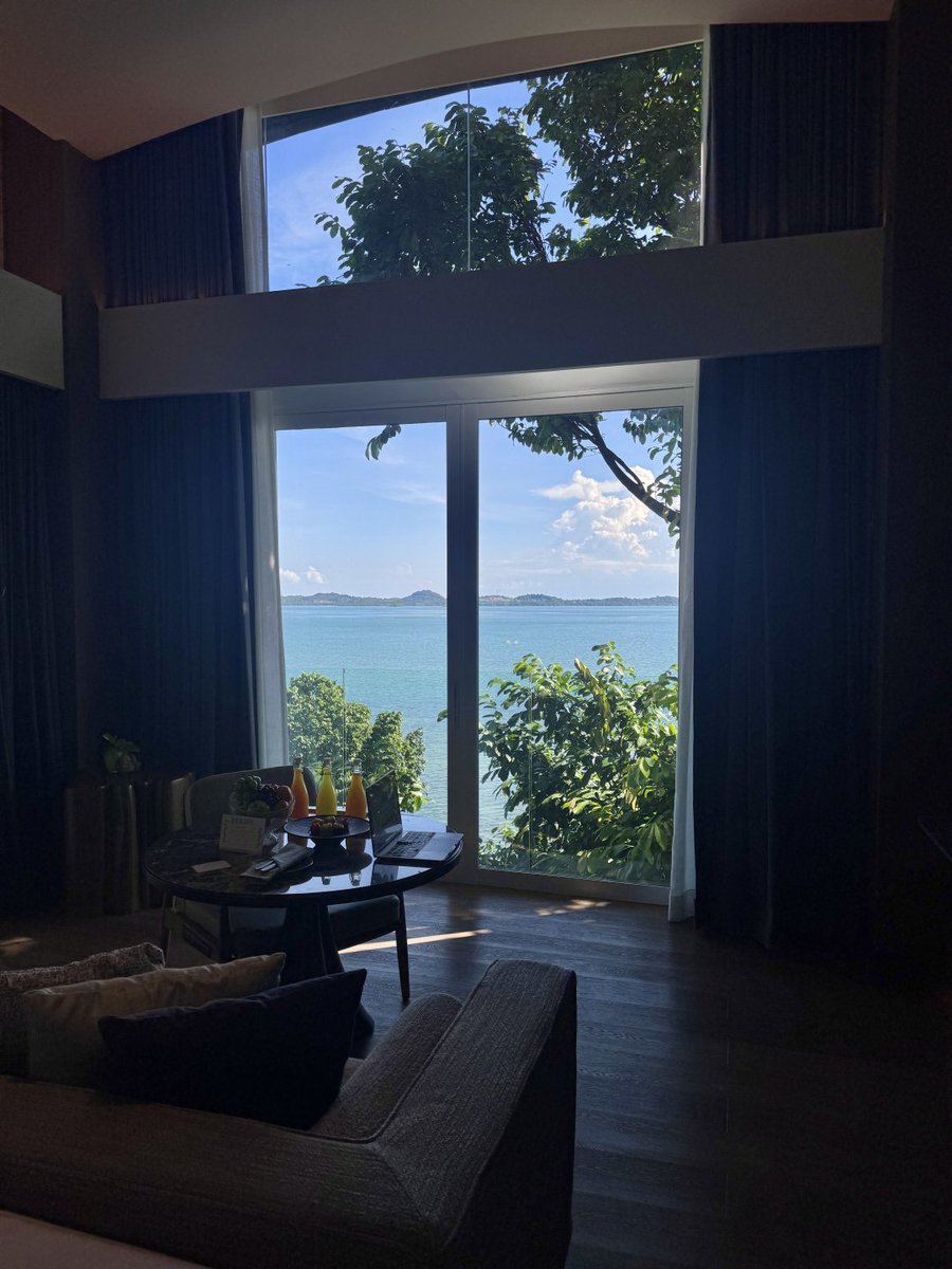 bud_weyland's tweet photo. The scenery on Nirup Island is also very beautiful https://t.co/acPBD7WFyJ