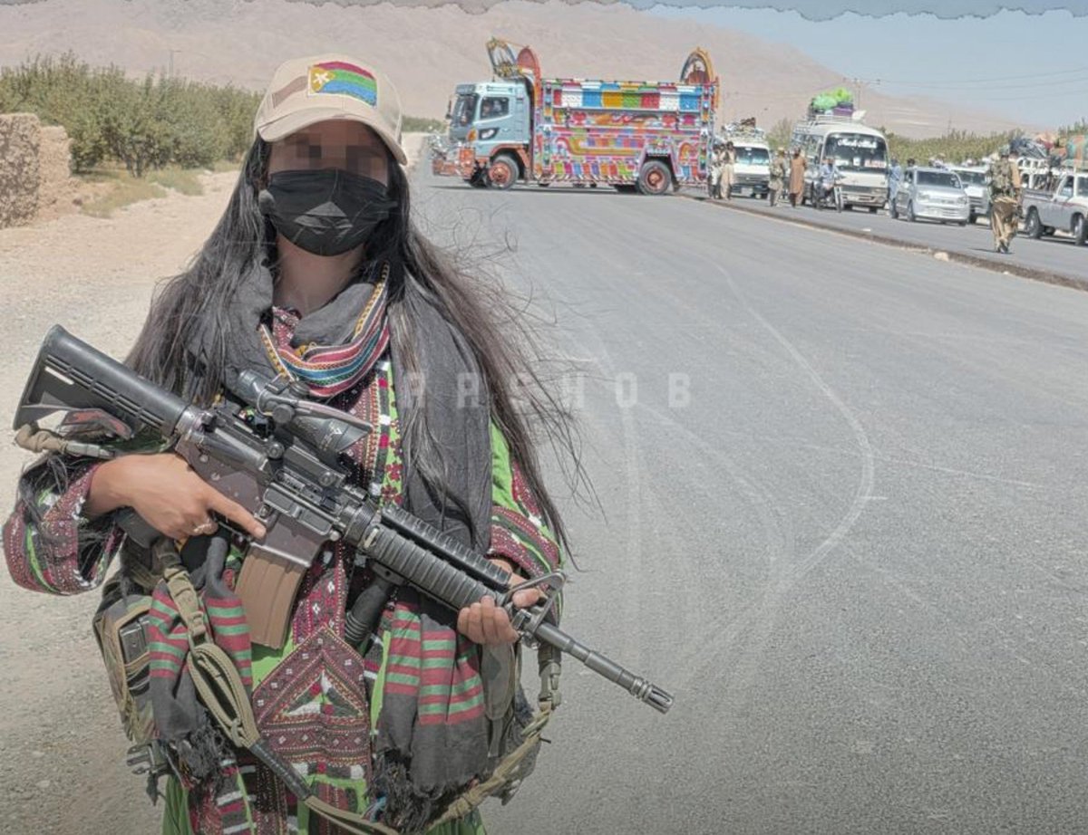 AhsanJunaidAJ's tweet photo. #Manguchar, #Kalat: Banned BLF claimed its newly formed #KAAD carried out today’s attack, alleging multiple military personnel were killed/wounded & 3 vehicles, including an armoured vehicle, destroyed. Independent.
#Balochistan #BLF #SecurityAlert #FrontierFiles https://t.co/lHdgwvVJ4Q