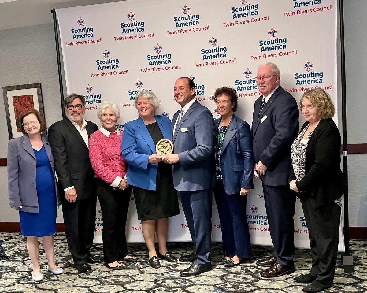 mariacollege's tweet photo. Proud to be honored with the Distinguished Citizen Award by Twin Rivers Council, Scouting America, recognizing Maria College’s 67-year commitment to the Capital Region through education, service and community engagement. #MariaCollege #MariaPride @capregchamber @RenscoChamber https://t.co/ShI7WV4feL