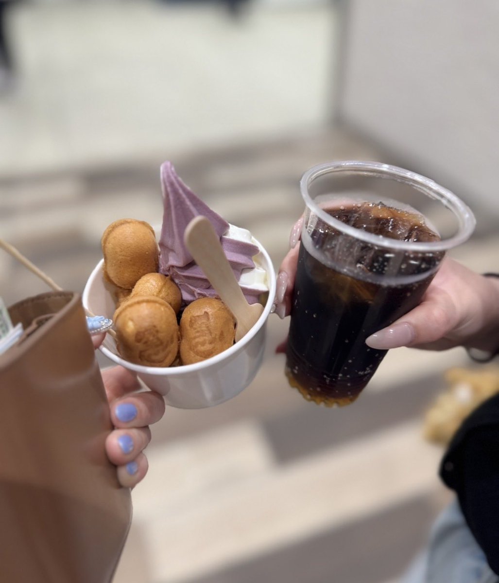 ri2ka__3's tweet photo. 阪神行ったら最近絶対食べるアイス
今の時期カフェオレだった🎶 https://t.co/QnmTxZ5VYS