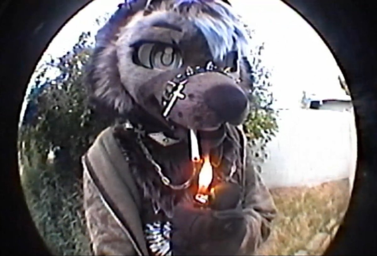 ihmissusi's tweet photo. It’s a bad habit, I’ll admit. https://t.co/ZI0JgGqlJk
