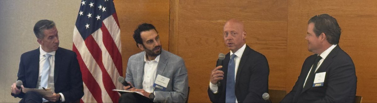 Aarondklein's tweet photo. Regulation is a feature not a bug — @Square CEO Rosenthal on the benefits of being a regulated financial institution with a charter. @philadelphiafed #FinTech. https://t.co/9MRD41kbqb