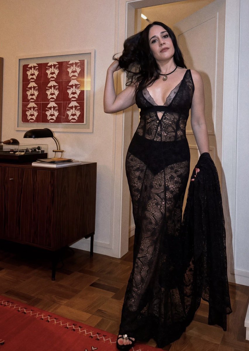 hathawray's tweet photo. essa alessandra negrini é um caso seríssimo https://t.co/ea6djasggK