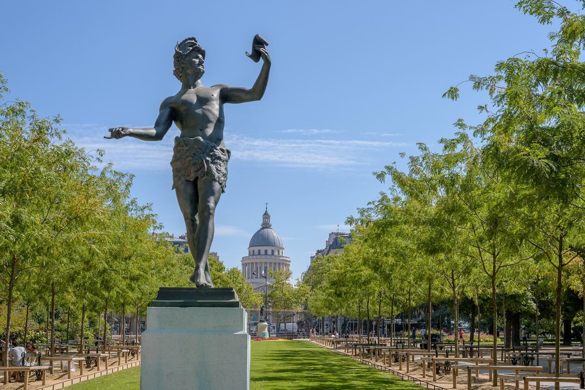 MickieBert062e's tweet photo. Strolling through the Luxembourg Gardens in Paris—pure French charm. https://t.co/QWhGemZINl