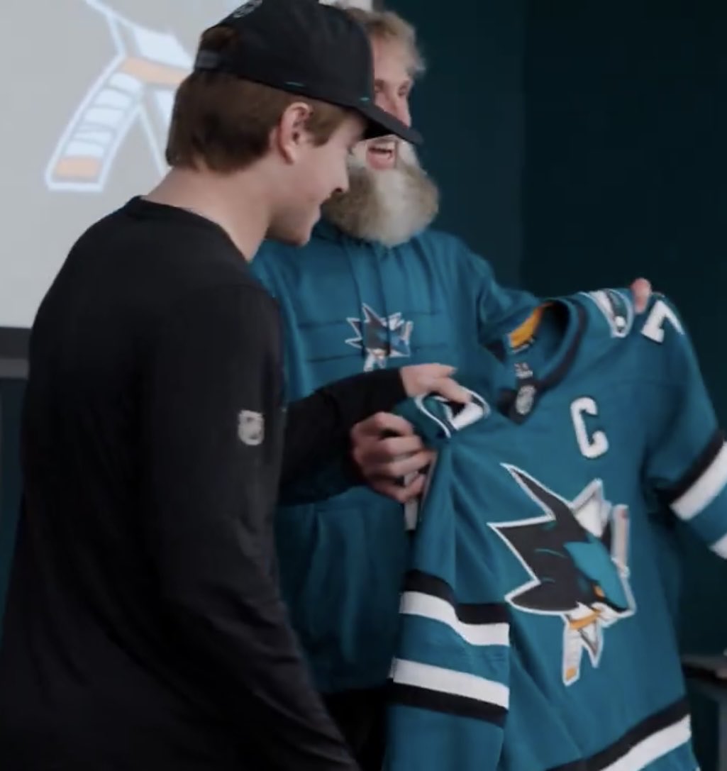 bedsyboop's tweet photo. BEDSY AND CELEBRINI AS CAPTAINS WE’RE SO FUCKING UP https://t.co/n1RstBEiSM