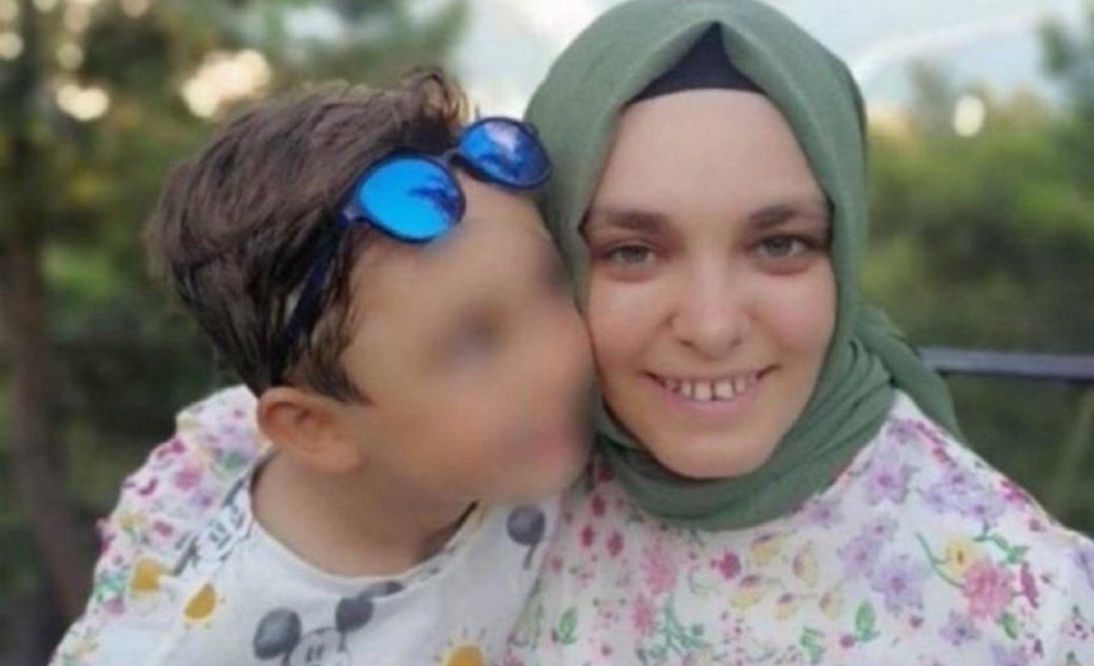 TutsakBebekler's tweet photo. Merve Çiçek, 2023’ten beri Sincan Cezaevi’nde.
Cemal Faik ise anne ve babasından ayrı büyüyor. Bir çocuğun çocukluğu cezaevi kapılarında, özlem içinde geçmemeli.
Cemal Faik’in çocukluğundan daha fazla yıl çalmayın. Merve Çiçek serbest bırakılsın, anne ve oğul yeniden buluşsun!
@Yilmaz_Ozdill
TanerDoganı Duyun