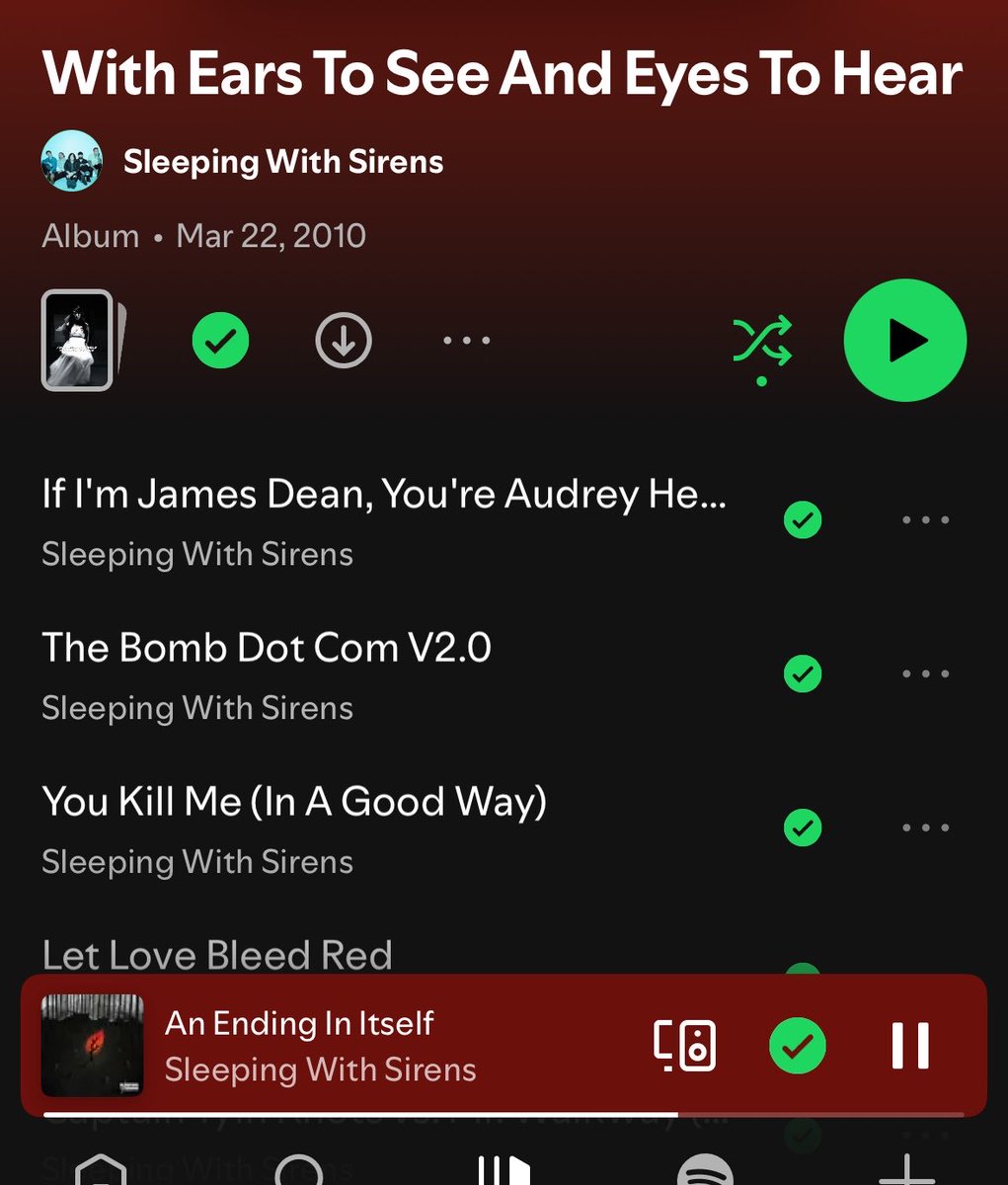 kellinbacan's tweet photo. escuchando el mejor álbum de sws https://t.co/5ThROr8V6o