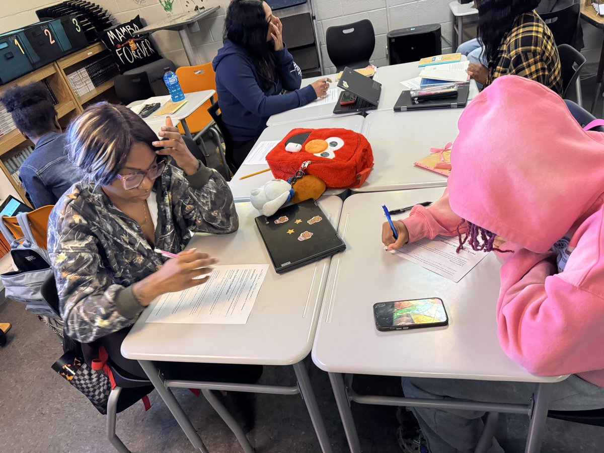 amyeich_TRT's tweet photo. We put AI in the copilot seat for Ms. Bowman’s Beowulf unit.🛡️Using AI as a collaborator showed us how tech can refine student work while proving that human critical thinking still rules the hall. 🏰🤖@jennthomas75 @PrincipalBrandi @gochurchland https://t.co/FVgR562WVJ
