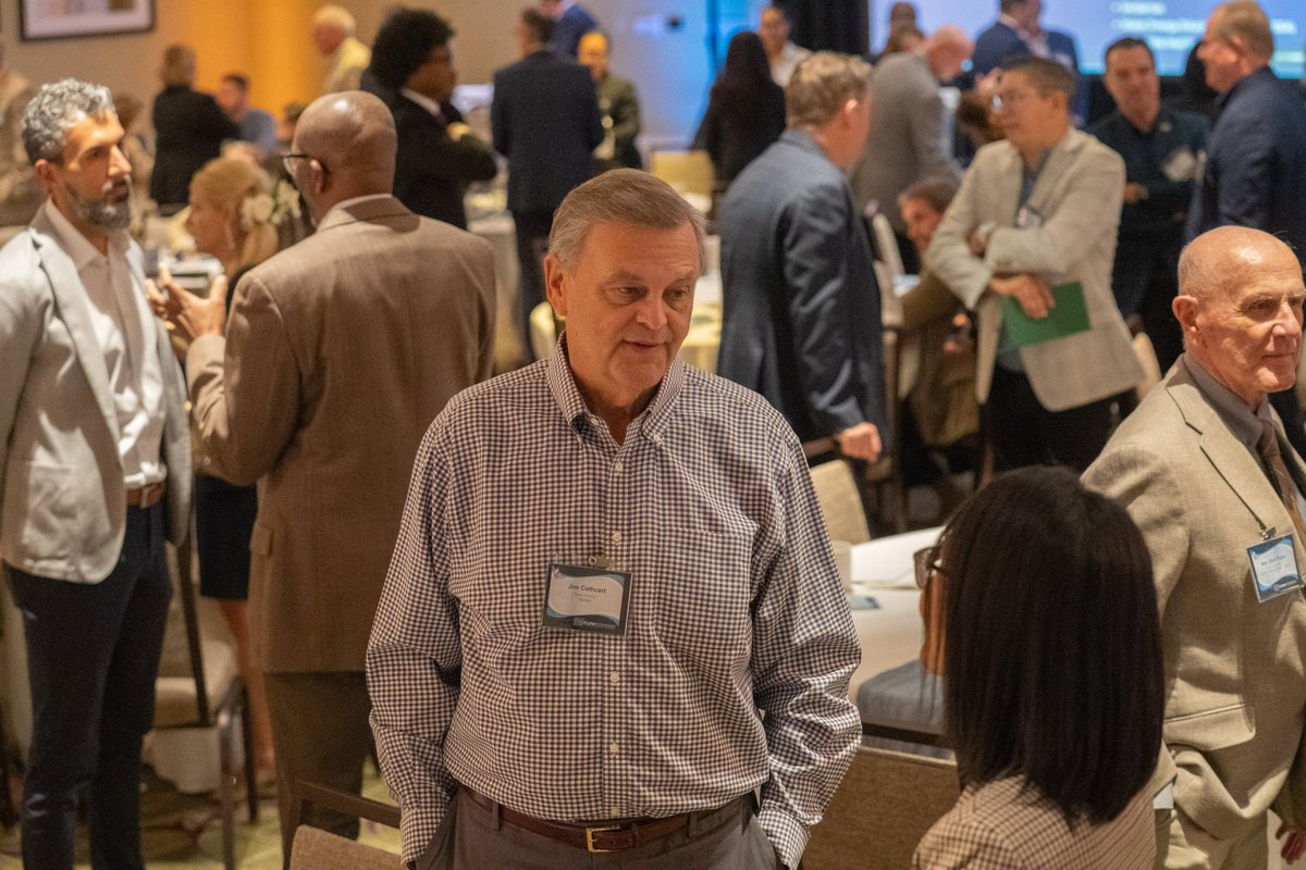 MWDOC's tweet photo. 👏 Today’s attendees are connecting with colleagues, regional leaders, speakers, and organizations committed to a reliable and resilient water future.

Event photos and videos will be provided after the event at: https://t.co/bVP9TsGtyT

@ocwaterdistrict @MWDOC https://t.co/yzmHDD2pMX