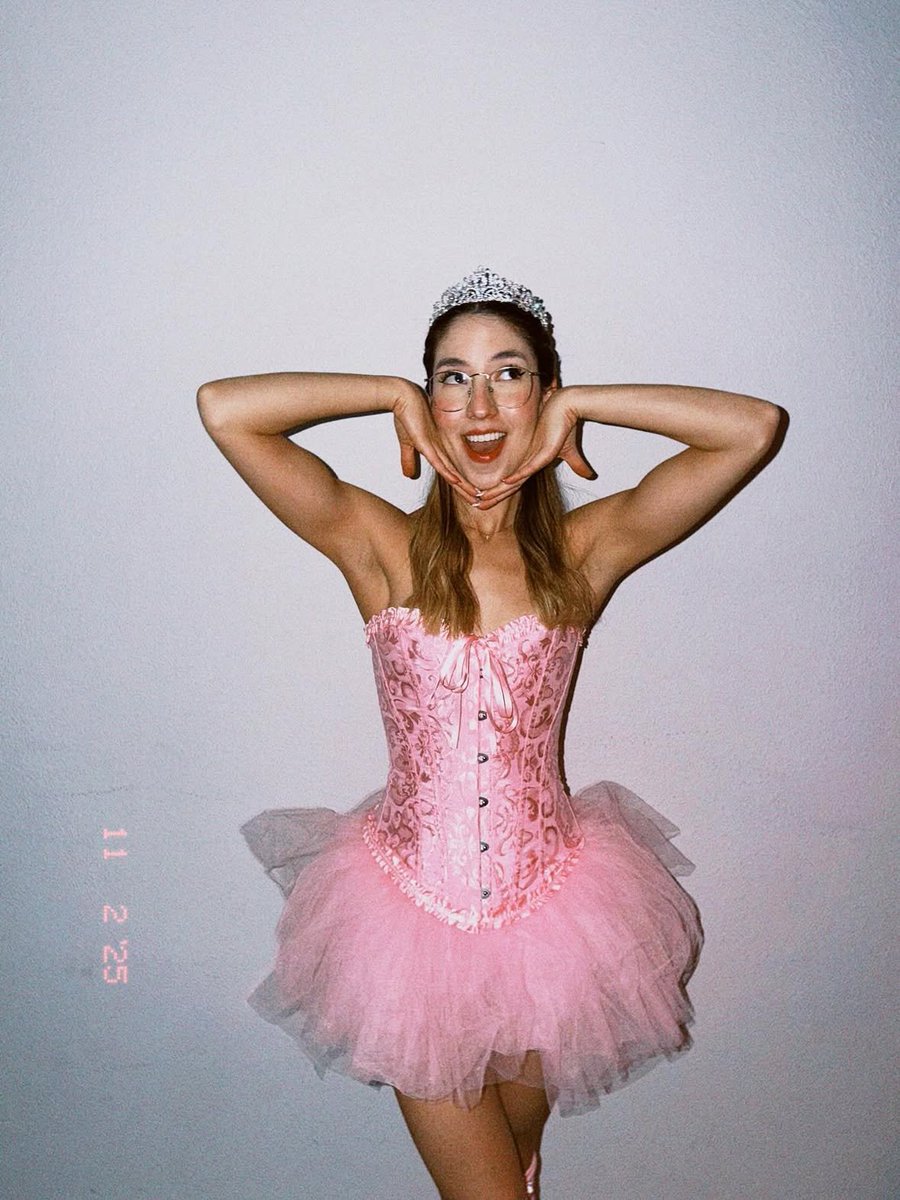 Richstar4425's tweet photo. Renata a princess made for porn 
DM for more of my IRLs 

#irl #wankchat #goon #gooning #trib #cumtributeِs #goonette #caps #gooncaps #gooncaptions #caps #babe #slut #bop #bopper #porn #nsfwtwtًً  #nsfwtwt https://t.co/fWad7rJ7oR