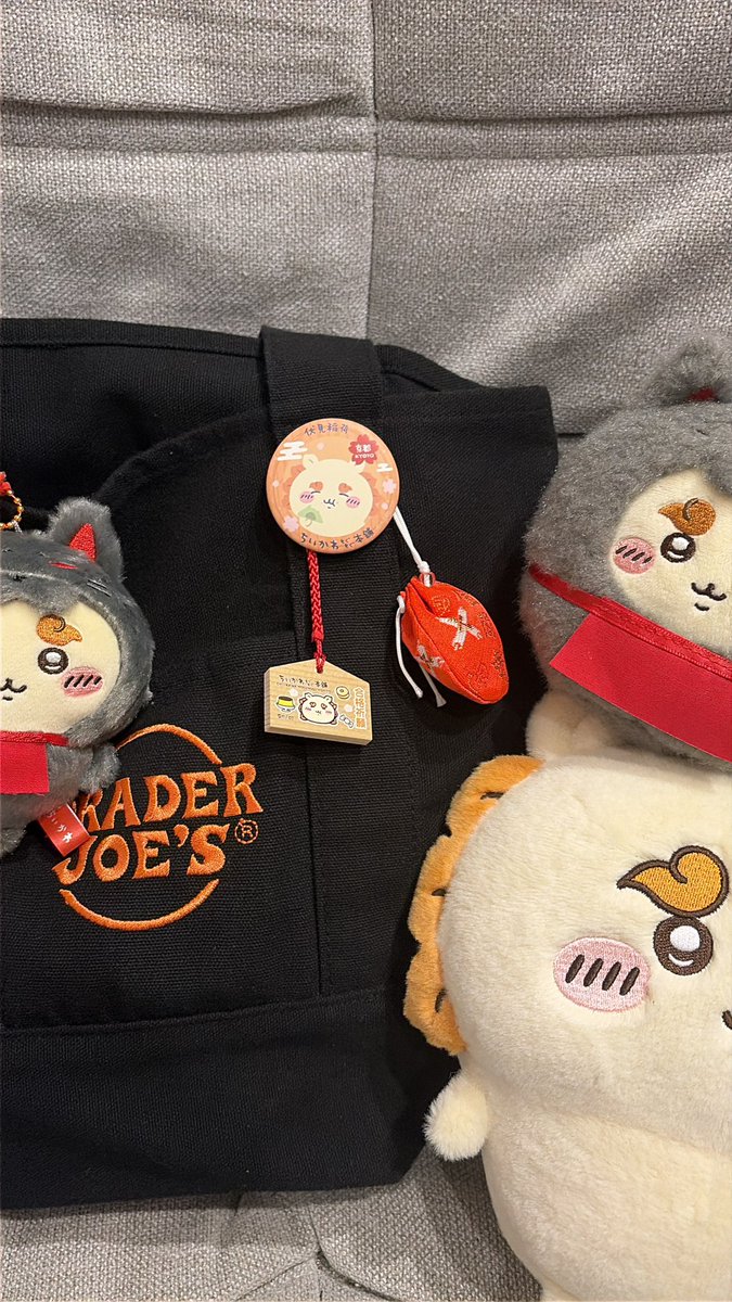tjsscm's tweet photo. 03都内在住の生粋のシーサー推しです🧡

ちいかわパークもちいかわランドもちいかわもぐもぐ本舗全店も制覇してます🐏⸒⸒

周りにちいかわ好きがいない為ちい活お友達募集中です😿
高頻度でちいかわ関連のお店に行くのでグッズの代行なども承ります🫶🏻

 #ちいかわ好きと繋がりたい
 #ちい活 https://t.co/lBp3EtG2k5