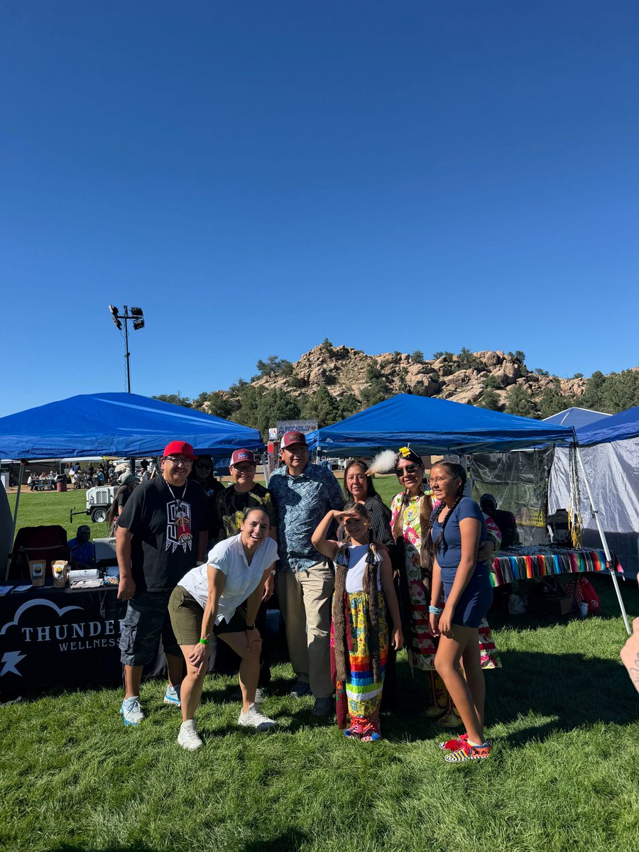 sharicedavids's tweet photo. So great stopping in Arizona to talk with voters alongside @NezForAZ.

Jonathan is a proven leader who knows what it means to serve his community. Let’s get him across the finish line! 🌵 https://t.co/rMzzW07s1s