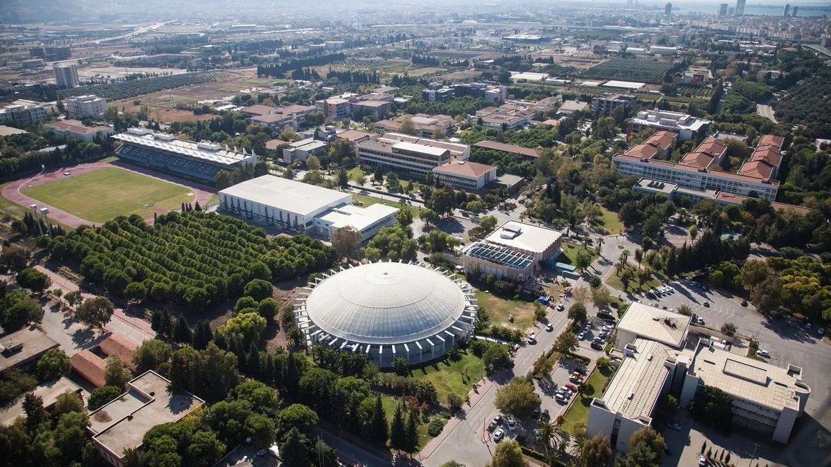 izmirgibiyiz's tweet photo. Ege Üniversitesi, 1934 kurumun yer aldığı UI GreenMetric sıralamasında 9 basamak yükselerek dünyada 74'üncü oldu.

Türkiye'deki devlet üniversiteleri arasında dördüncü sırada kaldı. https://t.co/Ztktm1VoT9
