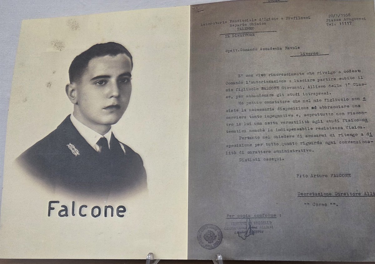 Tess_1966's tweet photo. La storia che non conoscevo... #Falcone https://t.co/Gt2ekLiMML