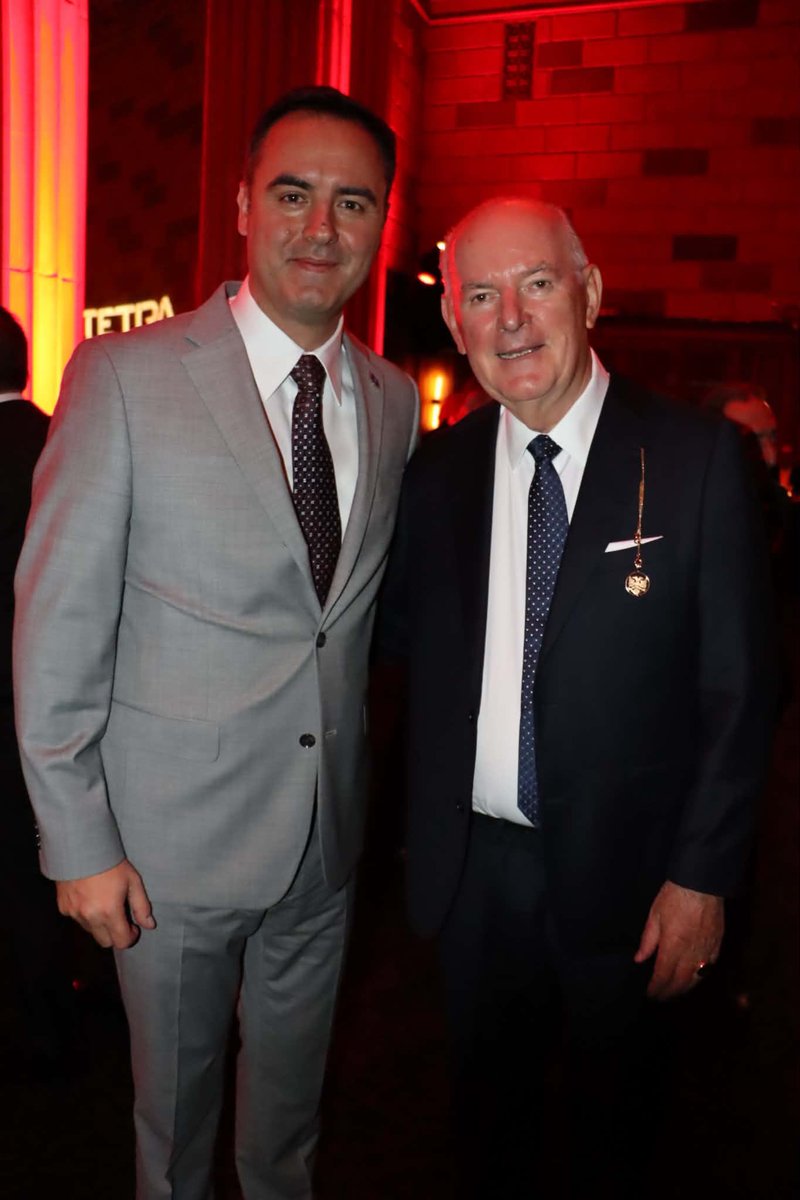 KonjufcaGlauk's tweet photo. 🇽🇰🇦🇱🇺🇸

Always special to be among our Albanian-American community in New York, whose patriotism and decades of commitment stand at the foundations of Kosova’s freedom and independence.

At the Albanian American Relations Council Gala, I stressed that the injustice surrounding the Specialist Chambers first instance judgement must be corrected and that the legitimacy of the KLA’s liberation struggle must be protected. At a time of major challenges, unity, institutional responsibility and national cohesion remain essential.

Grateful to AARC for bringing our community together and reaffirming the enduring bond between Albanians and the United States.