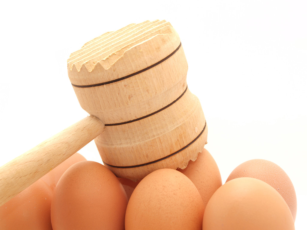 AshidSukhera's tweet photo. [Just for fun — Egg, hammer, and practice vibes make this a casual little post!]， https://t.co/RqwfPwJpzw