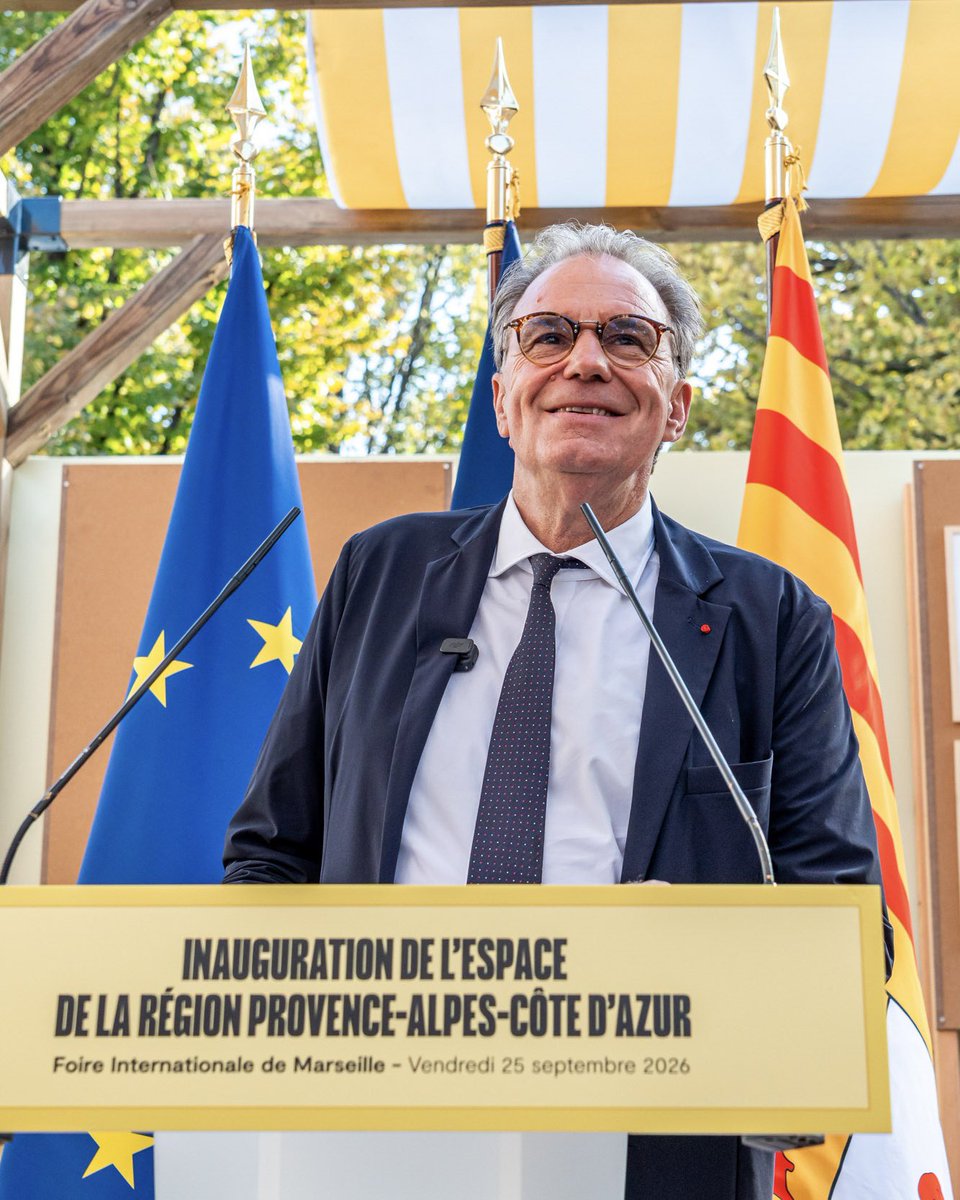RenaudMuselier's tweet photo. À la Foire Internationale de Marseille, sur le stand de la Région Sud, la région du bonheur, on sent, voit, touche, écoute et goûte ce qui fait le sud.

Comptez sur la générosité des Provençaux, des Alpins et des Azuréens et venez goûter à notre bonheur. https://t.co/omw01rjlPp