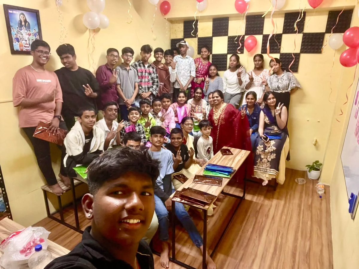 GarretWinkswed's tweet photo. Happy Children’s Day to all the wonderful kids! https://t.co/vQXmSNJkWc