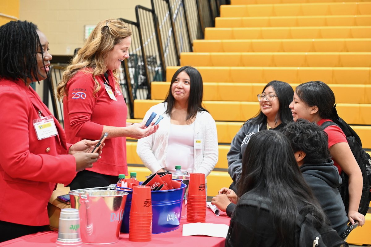 BhamCitySchools's tweet photo. Today was Leadership Birminghamโs Justice League Career Exploration Day at Woodlawn High School!
The event connected Woodlawn scholars with professionals representing a variety of career fields through an interactive, small-group format. #SuccessStartsHere ๐ง๐ฝโ๐ญ๐ฉ๐พโ๐ผ๐ง๐ฟโ๐๐ฉ๐ผโโ๏ธ๐ง๐ฟโ๐ฌ๐ฎ๐ฝโโ๏ธ https://t.co/zkL8Ufq7lR